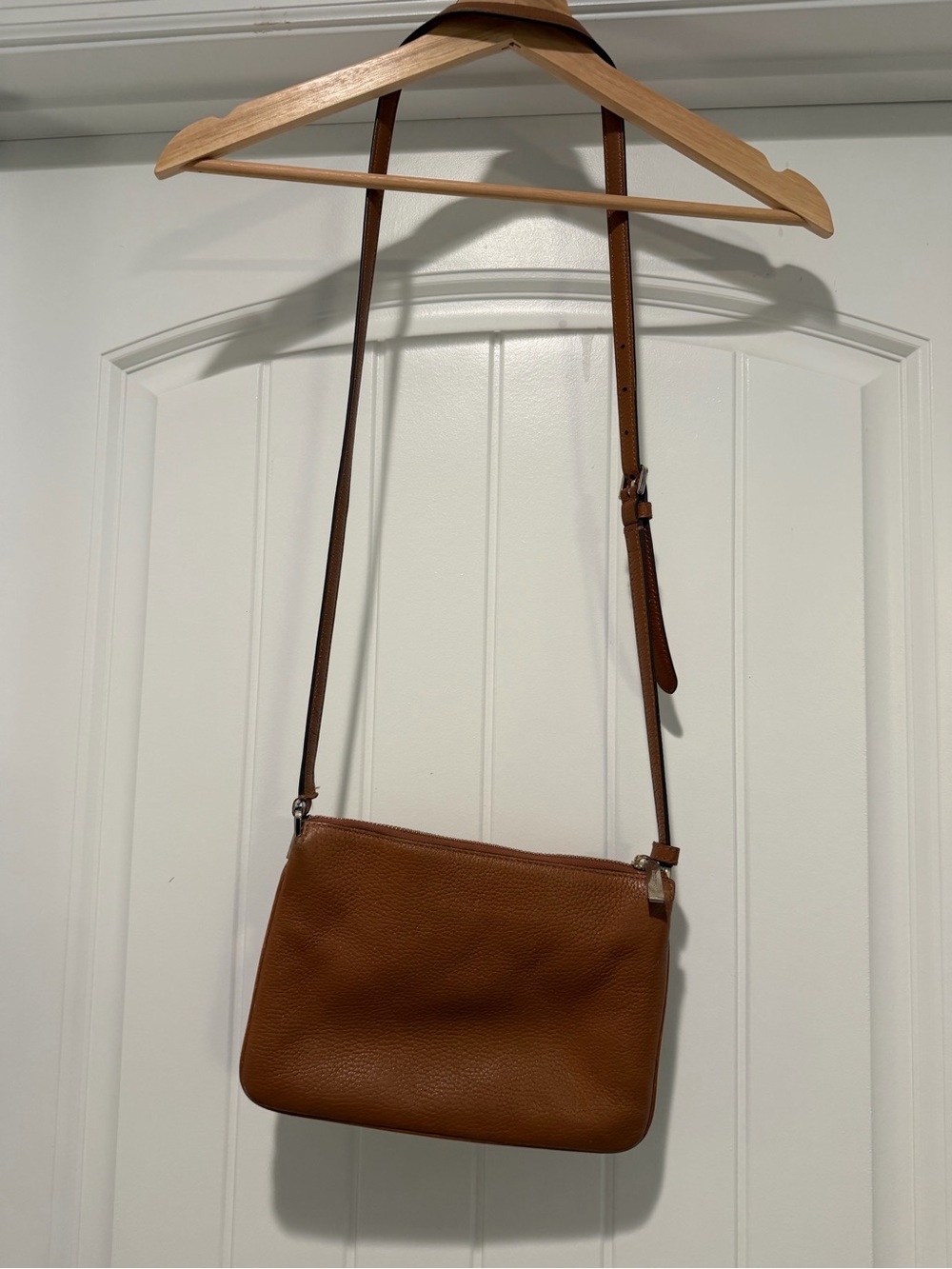 kate spade tan leather crossbody bag - Picture 3 of 4
